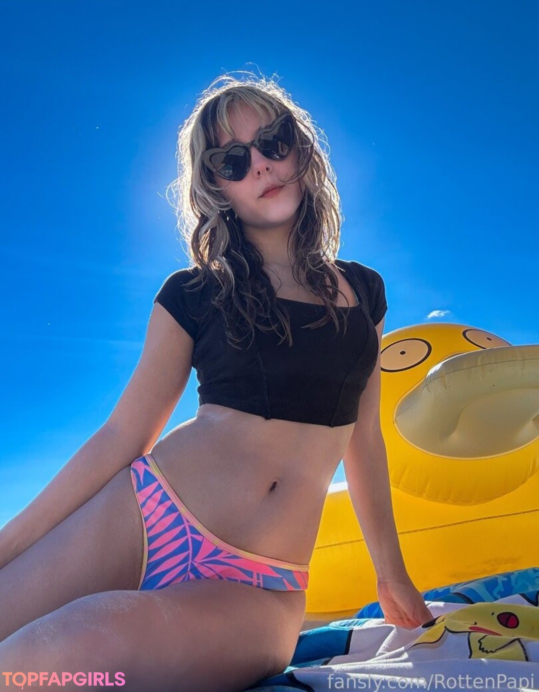 Rottenpapi pornographic actress img