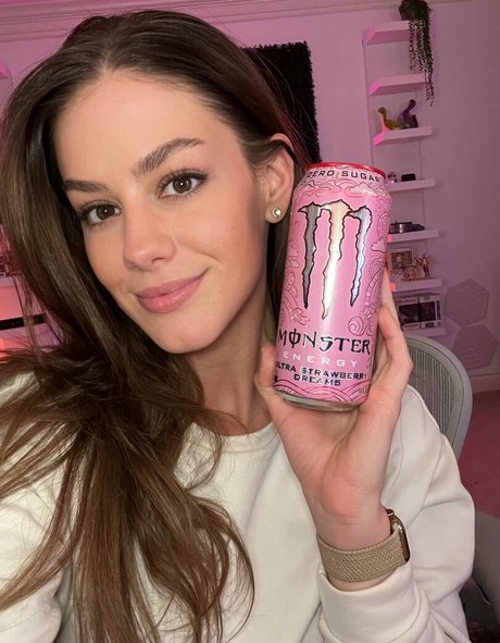 LuluLuvely naked actress gallery