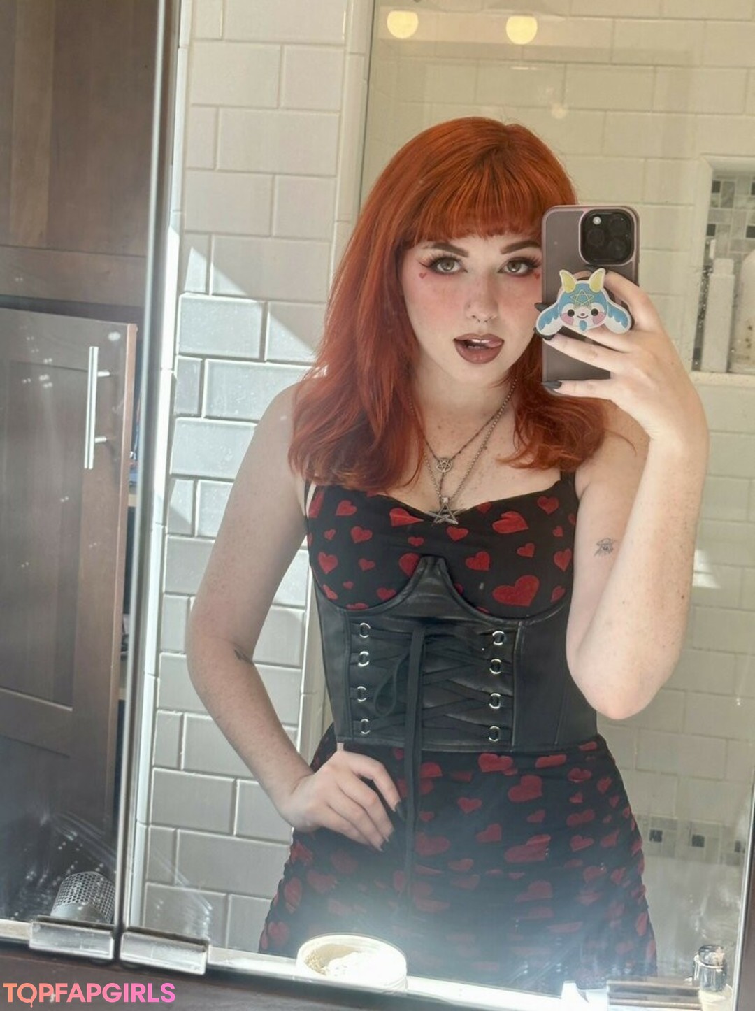 NotSaige star top pics