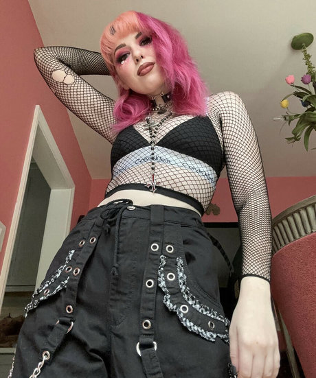 NotSaige adult actress pic