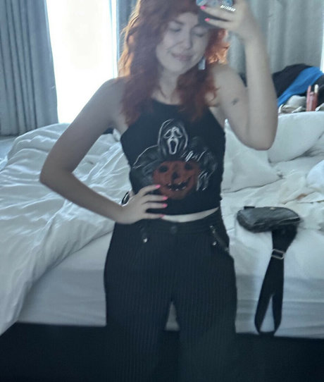 NotSaige high quality pornstar pics