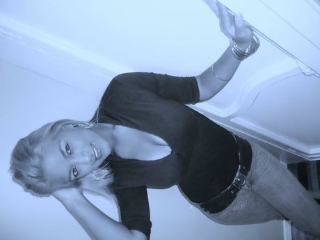 Mishelts naked model galleries