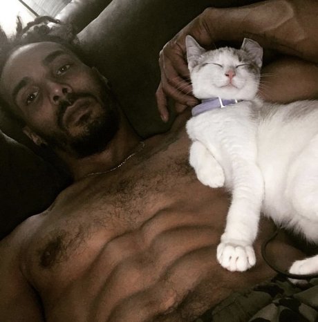 OnlyUs hot star galleries