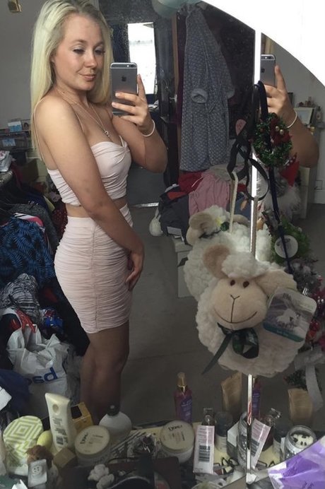 Poppy Hunter FREE TEASER ACCOUNT star xxx pics