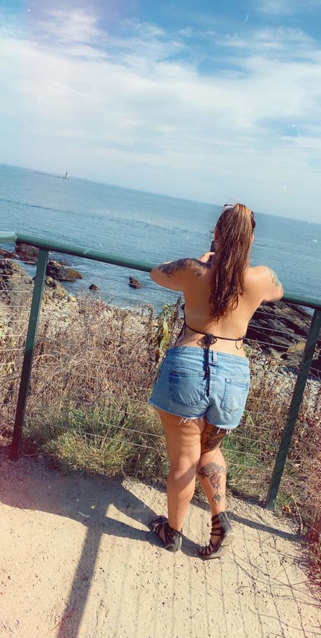 ROBBY69 art star galleries