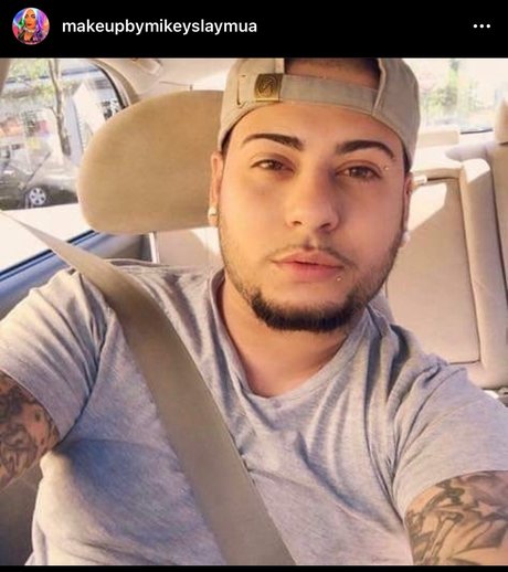 Queen mua pornstar naked images