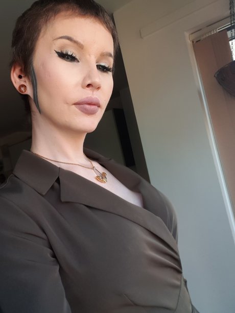 Project Vanessa star pornographic photos