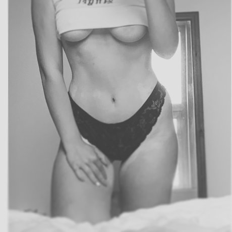 Penelope_ perfect pornstar photos