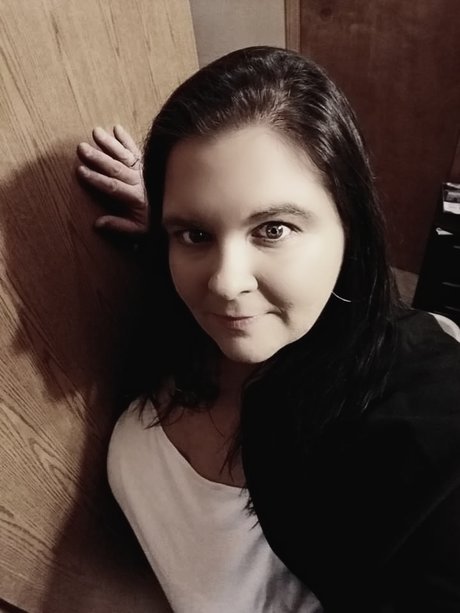 Antoinette Bella naked actress pictures