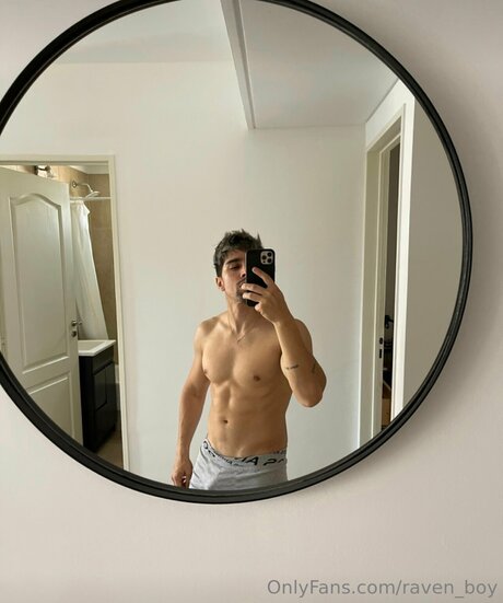 _R VEN_ pornstar nude image