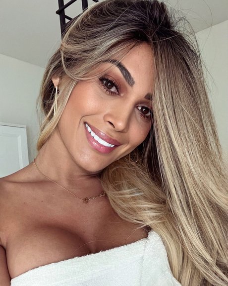 manuelly s25 pornstar art photos