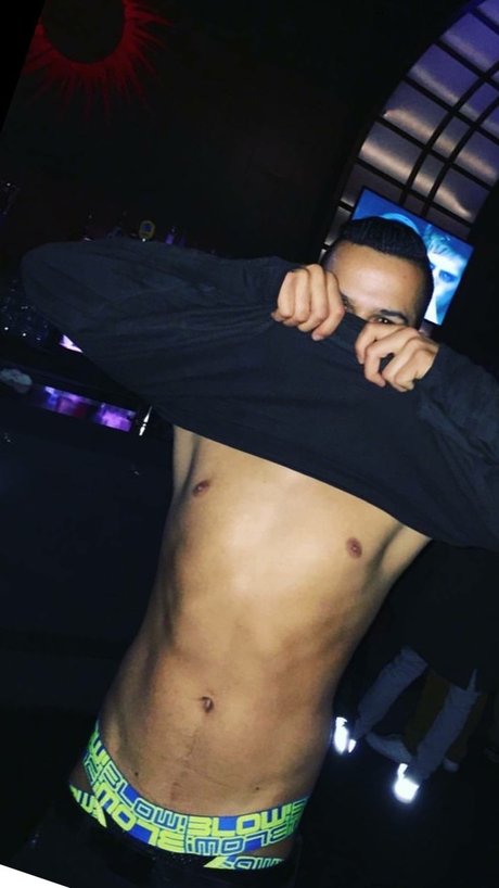 Roman Sixxx top profile image