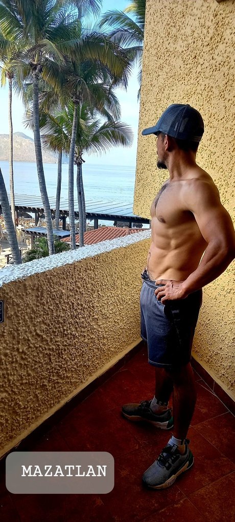 Mario Hot perfect model image