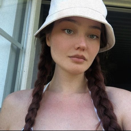 Mariia_ naked model photos