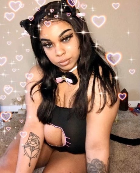 Mari The Hippie pornstar hot galleries