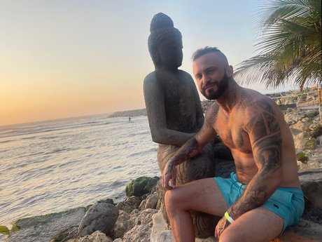 Brandon Bangs hot model archive