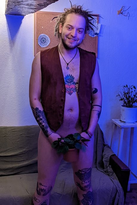 Mattydreadytatts hot model photo