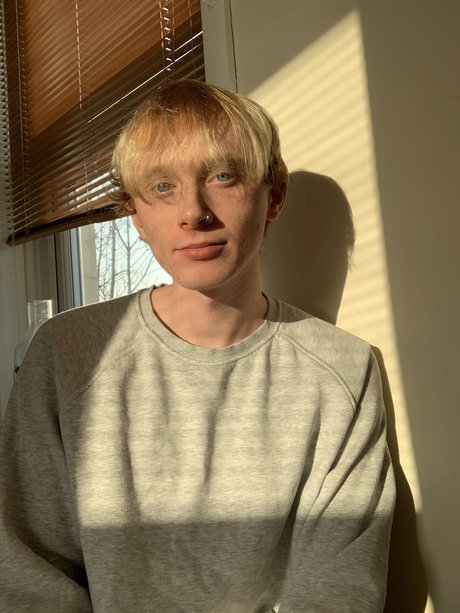 mattx erotic actress picture