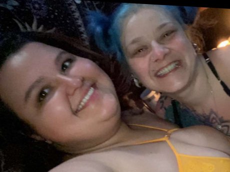 _Mistress Opal amp amp Wet pearl_ star naked photo