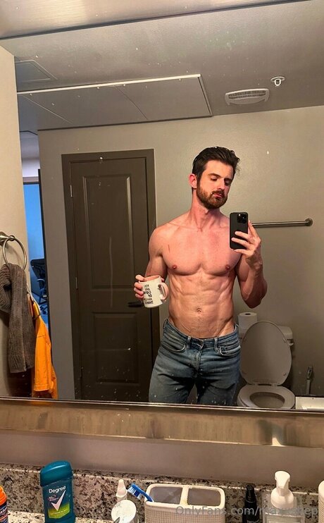 busty teen onlyfans free sexy image