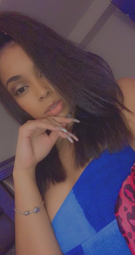 MelodyLove top model image