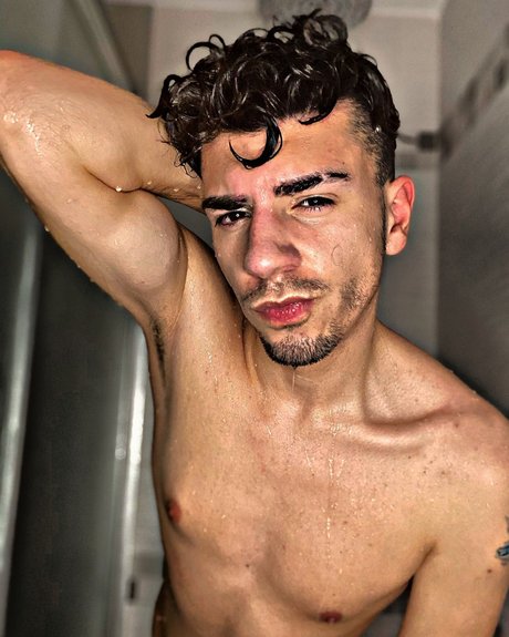 Blingcow naked actress pics