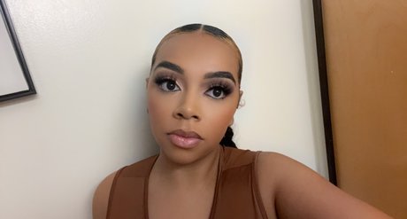 Pretty Pinkk nudes star pics