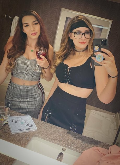 Jaxerie star pornographic photos