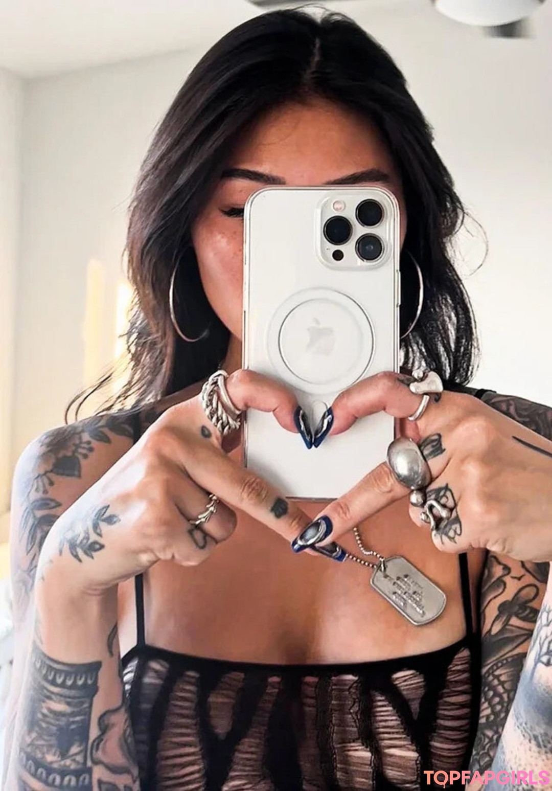 small pussy onlyfans free naked photo