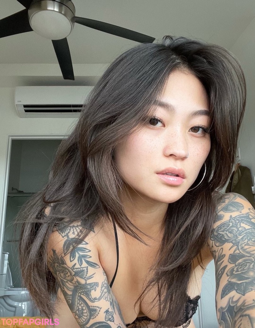 Mae Col nudes model archive