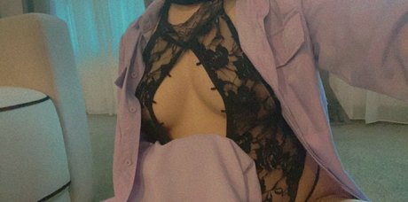 adoyeblehoe xxx pornstar img