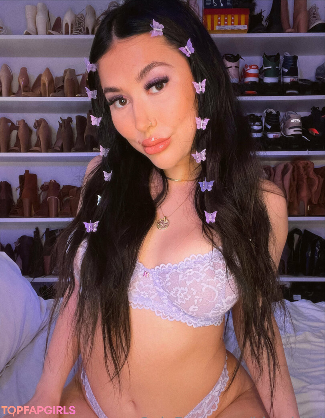divinedaniela exclusive actress img