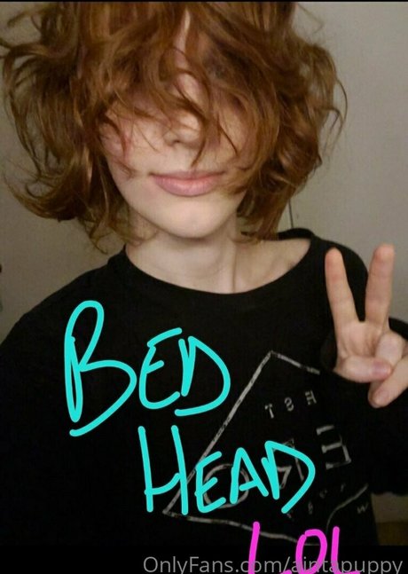 Aintapuppy nude model images