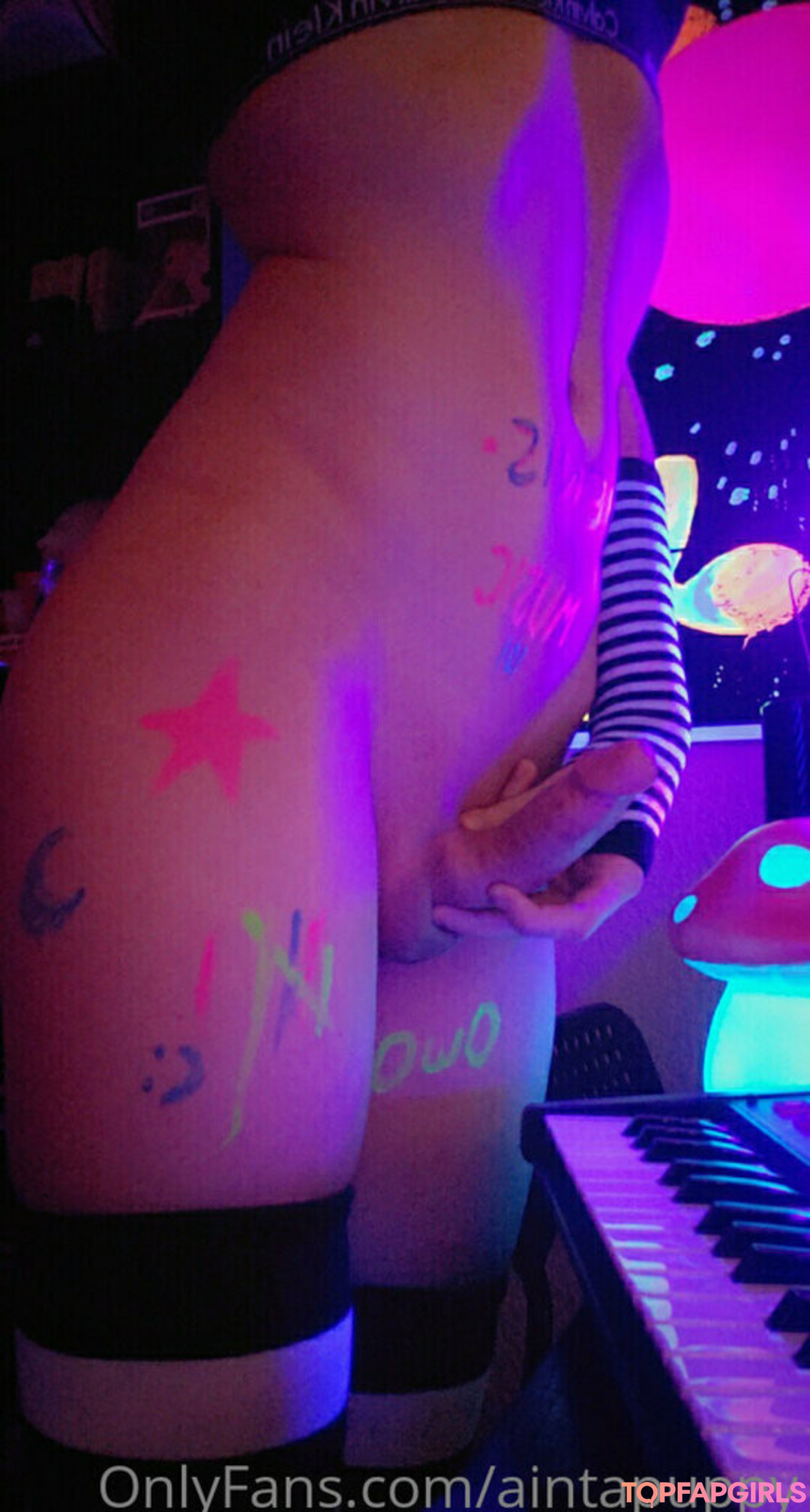 Aintapuppy pornstar pretty img
