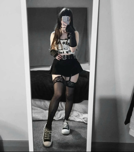 abandonederis model pornographic photo