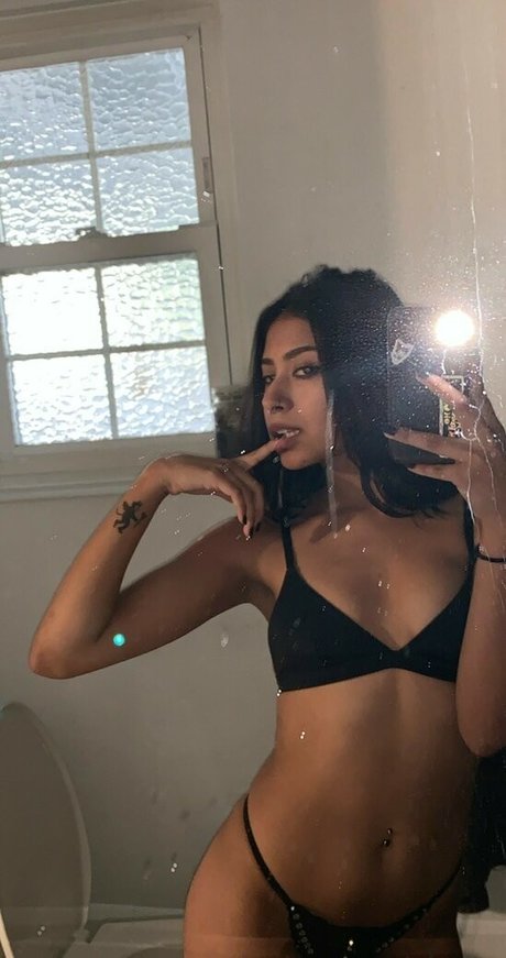 PaintJunkHunny nude model gallery