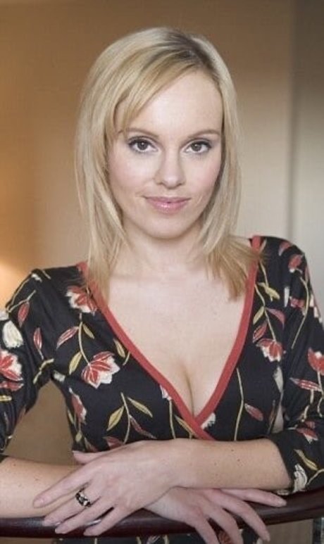 Michelle Dewberry naked model img