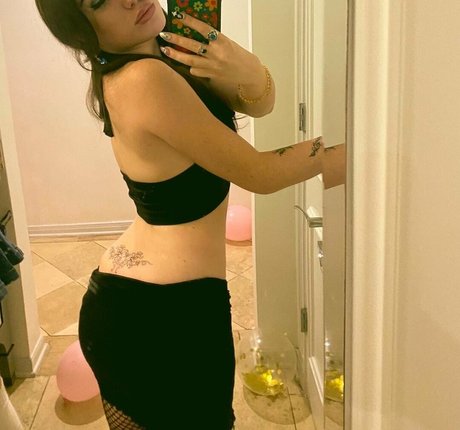 babyjadez art model img