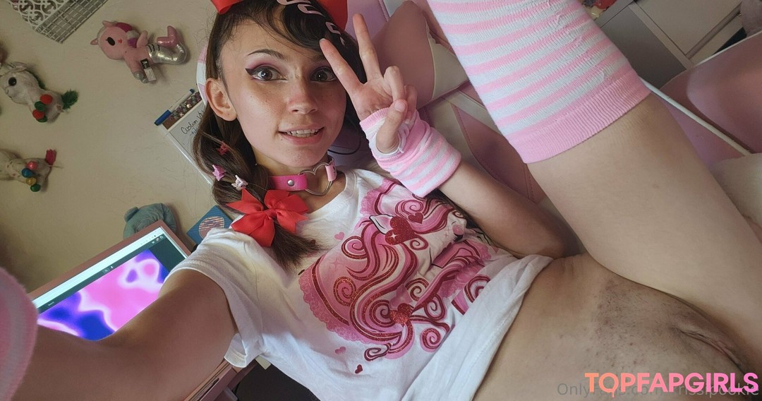 Krissipookie pornstar hot images