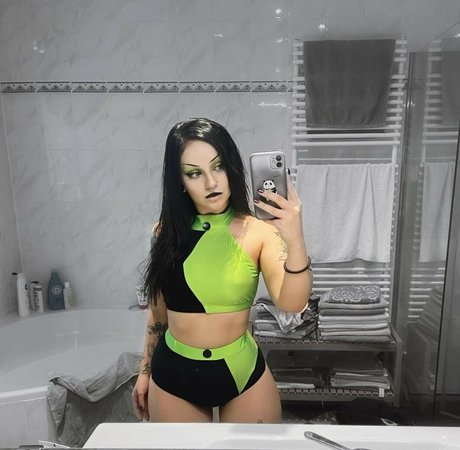 NevernaNoir star adult pictures