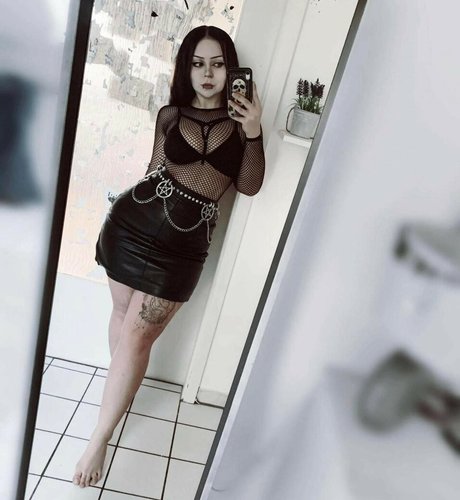 NevernaNoir hd pornstar pic