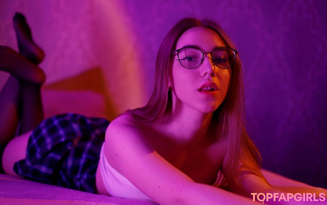 Nerdy Freyua star picture