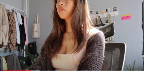 Sarah Pan pornographic actress archive