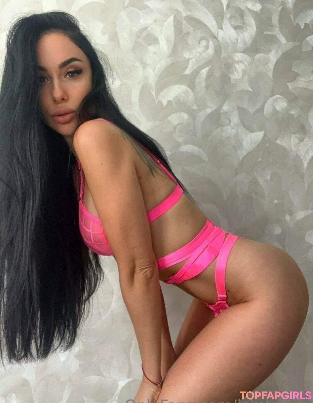 iamalinaxo pornstar nude pictures