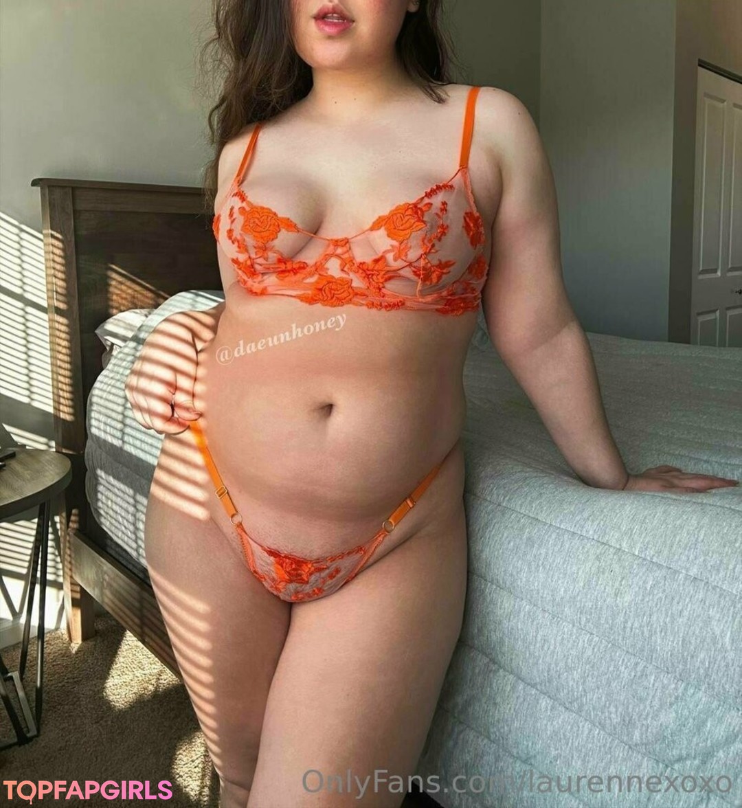laurennexoxo nude pornstar photo