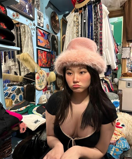 Vicki Mranrr star best picture