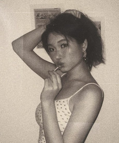 Vicki Mranrr pornstar naked pictures