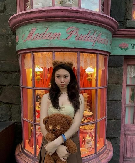 Vicki Mranrr sex model images