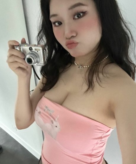 Vicki Mranrr beautiful model galleries