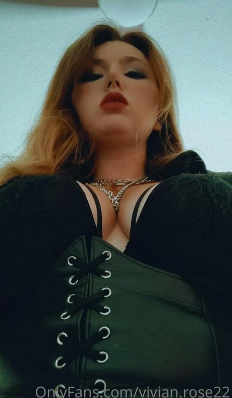 vivian rose22 model hot galleries